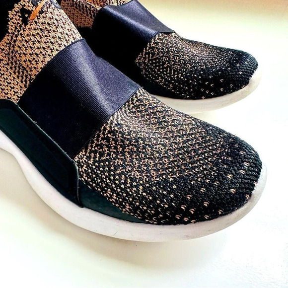 APL Lululemon Women’s TechLoom Bliss Black/Rose Slip Ons - Picture 7 of 10